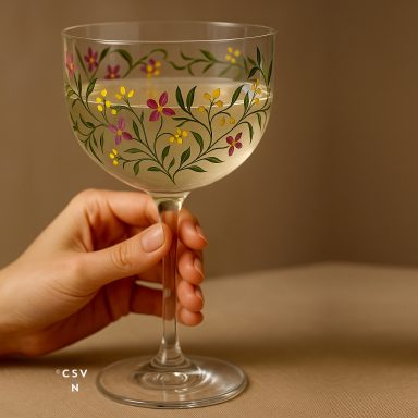 Copa de cóctel Reproducción sobre vidrio de dibujo floral manual